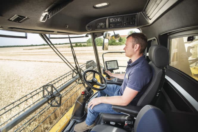 CR_Revelation_StageV_19_G_059