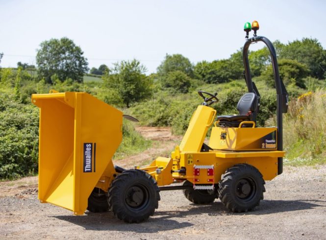 2-Tonne-Front-Tip-04-880x650