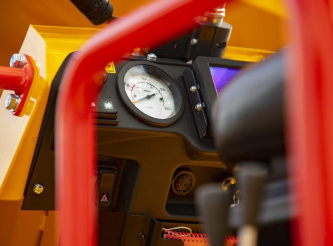 T300H-Hi-Swivel-044-880x650