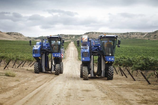 New Holland Braud 9090X Grape Harvester