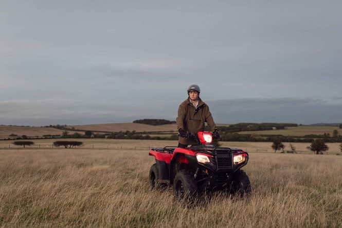 1423-54199_20ym_trx520_lifestyle_5944_original