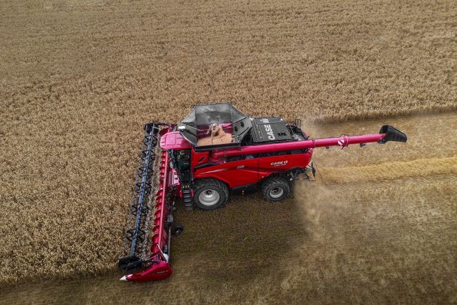 Case-IH-AF10-In-Field
